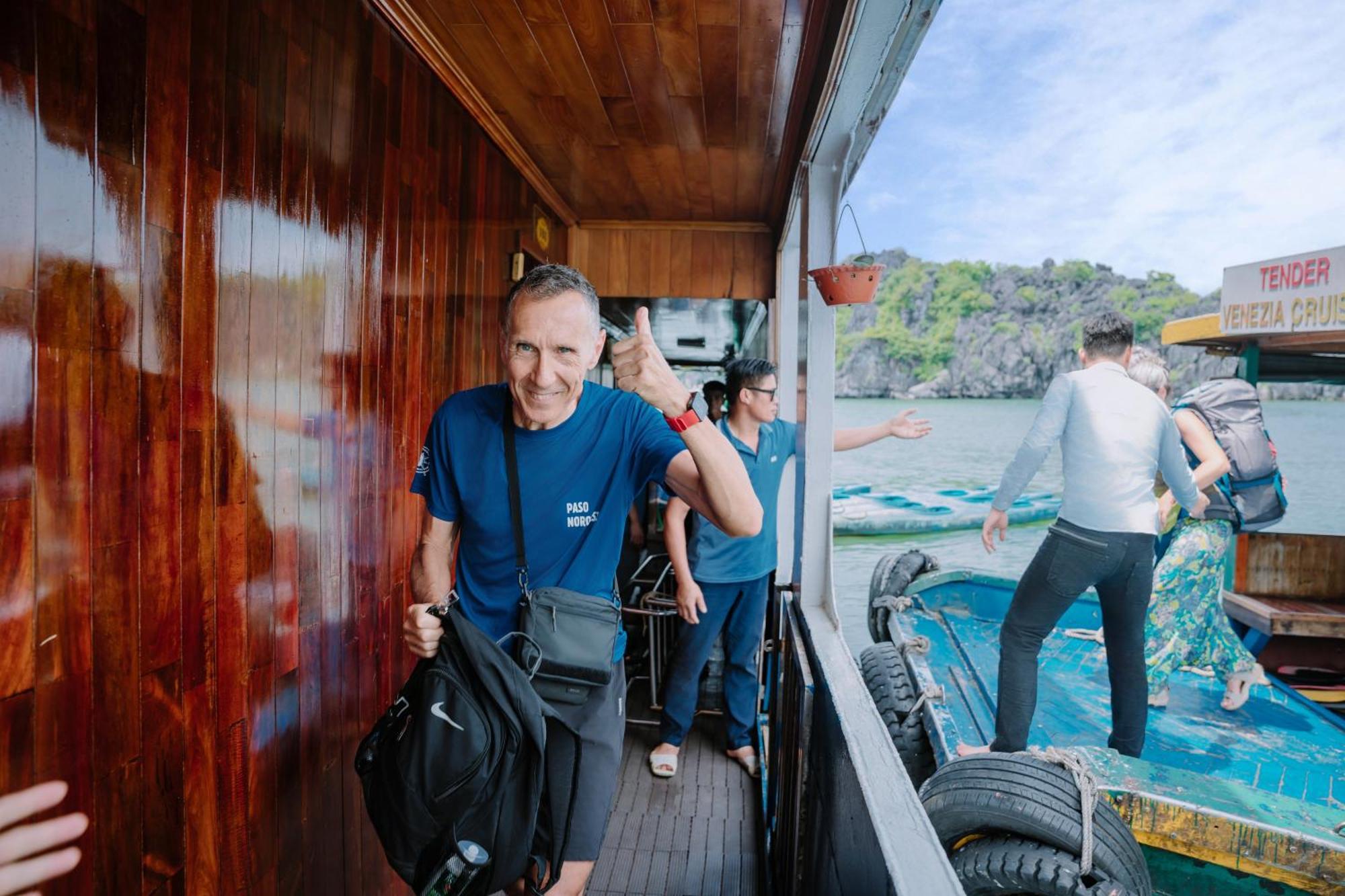 Venezia Boutique Cruises - Catba Island Hotel Chan Chau ภายนอก รูปภาพ