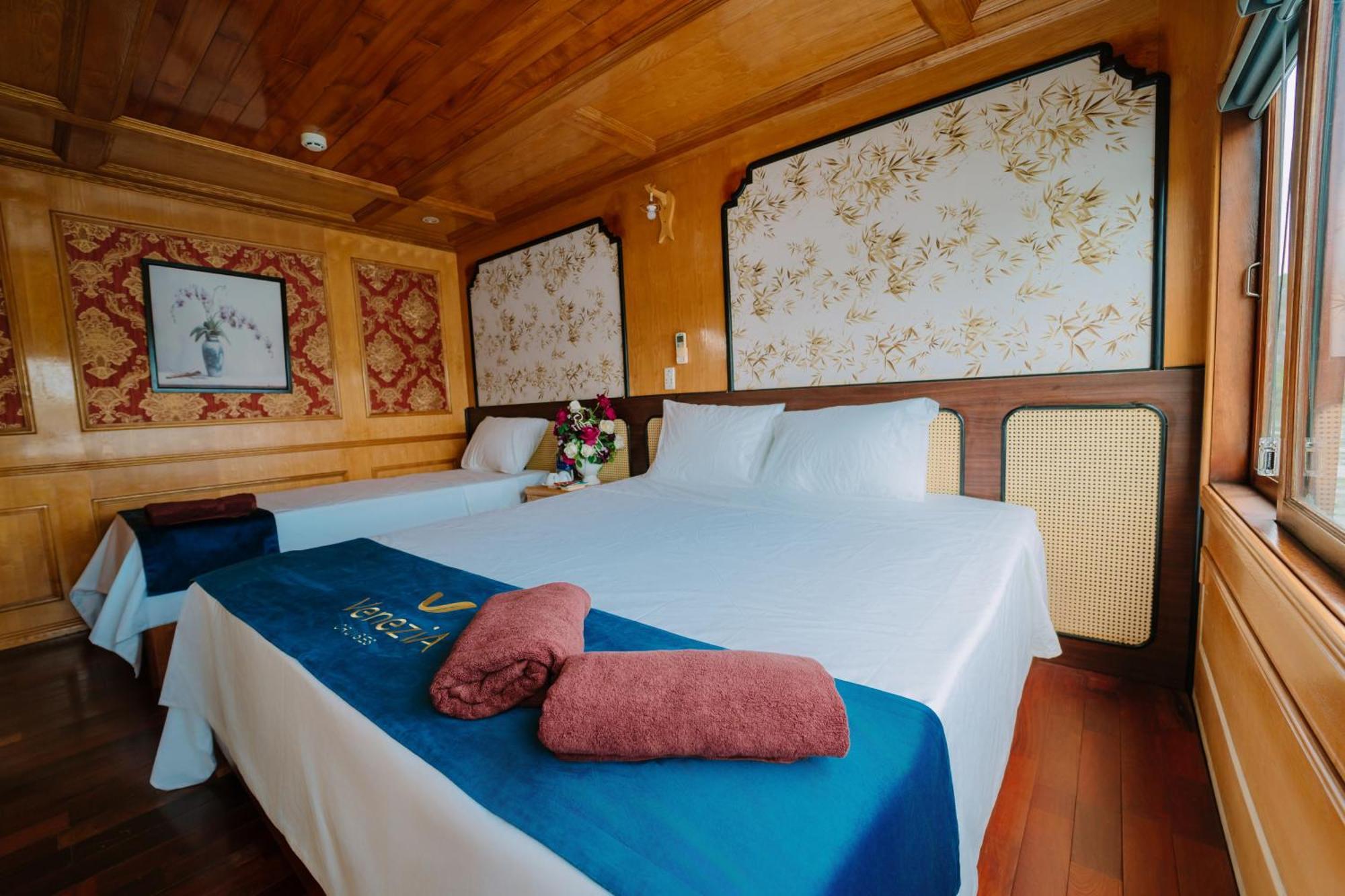 Venezia Boutique Cruises - Catba Island Hotel Chan Chau ภายนอก รูปภาพ